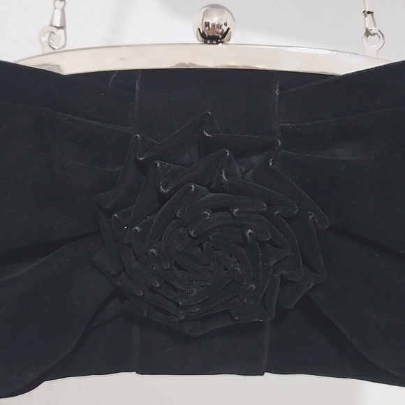 VINTAGE Black Velvet Clutch Handbag - Picture 2 of 6